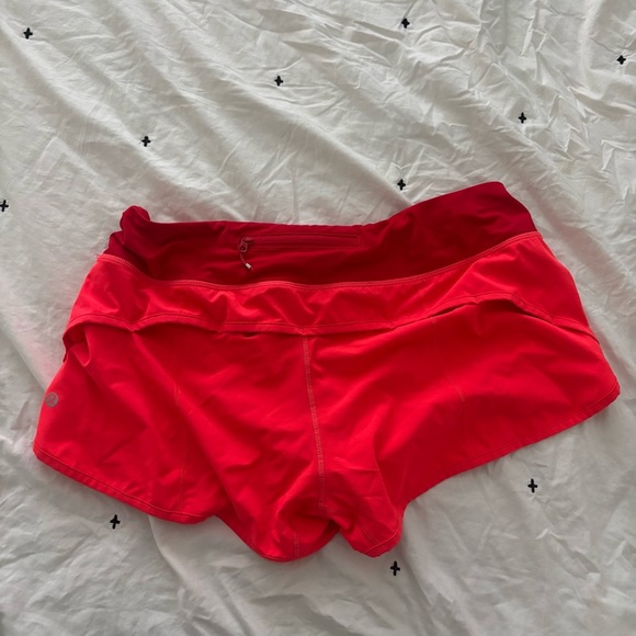 Lululemon speed up shorts in red size 10 - Picture 2 of 3